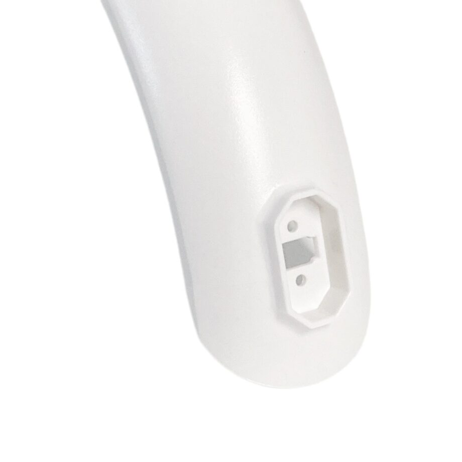 Parafango bianco 4 fori + fanale posteriore