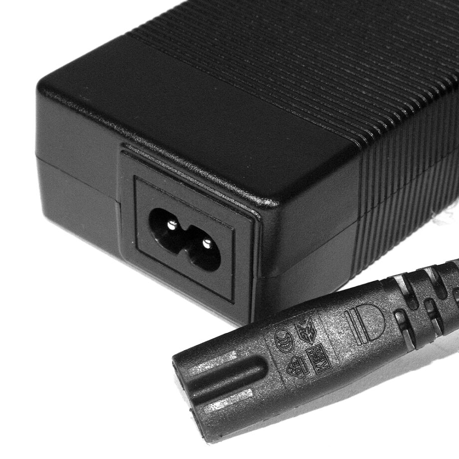 Caricabatterie 42V 2A con connettore DC5521 (versione premium senza ventola) [Suniik]
